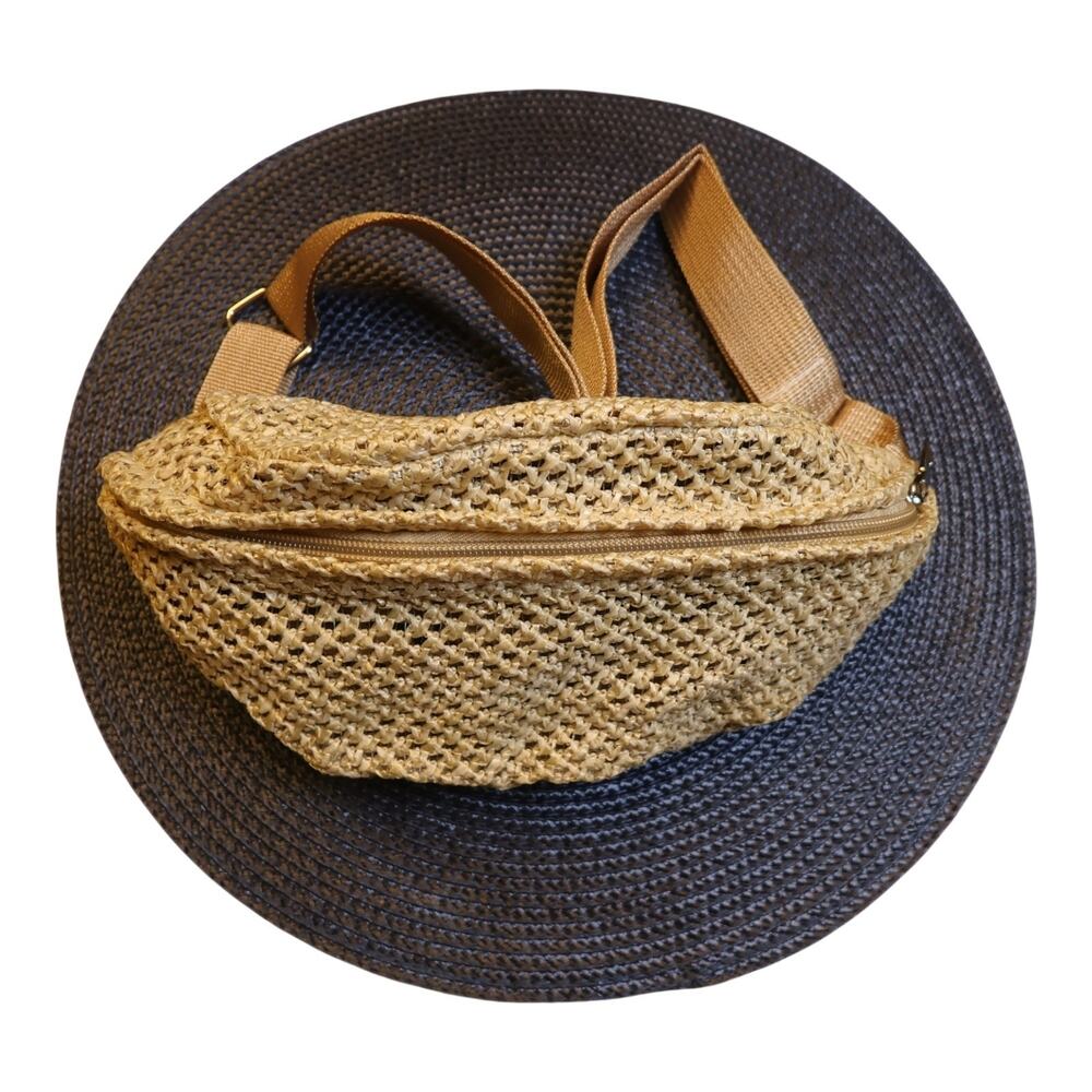 Straw Woven Belt Bag Crossbody Boho Beach Fanny Pack Beige NWT - Picture 4 of 7